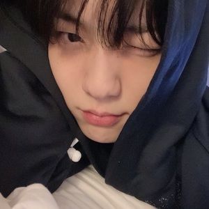 Meet your Posher, Aki